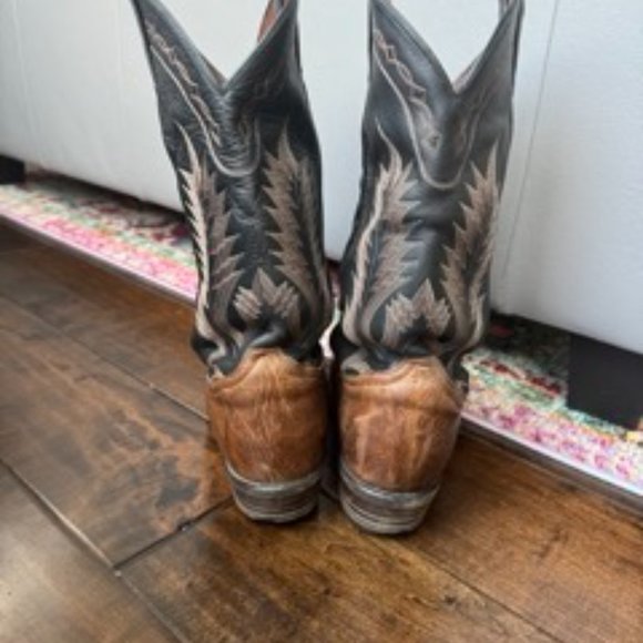 Vintage Tony Lama Boot Pecan Taurus Shoulder Boots size 9 - Picture 5 of 10